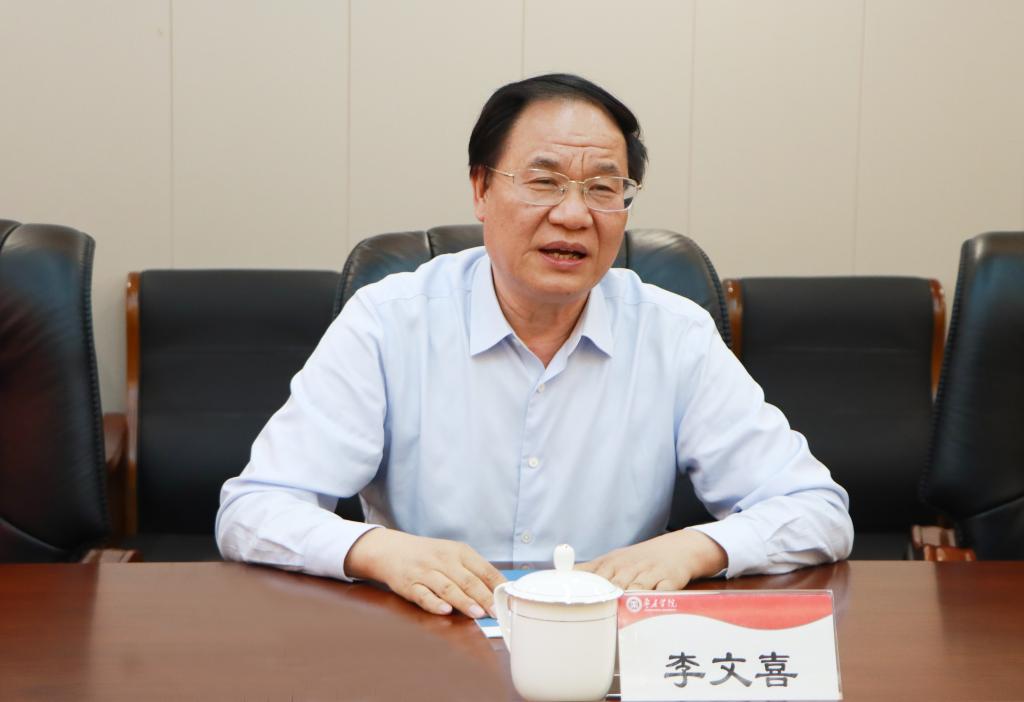 20240507菏泽技师学院来问鼎网中国考察交流 (2).jpg