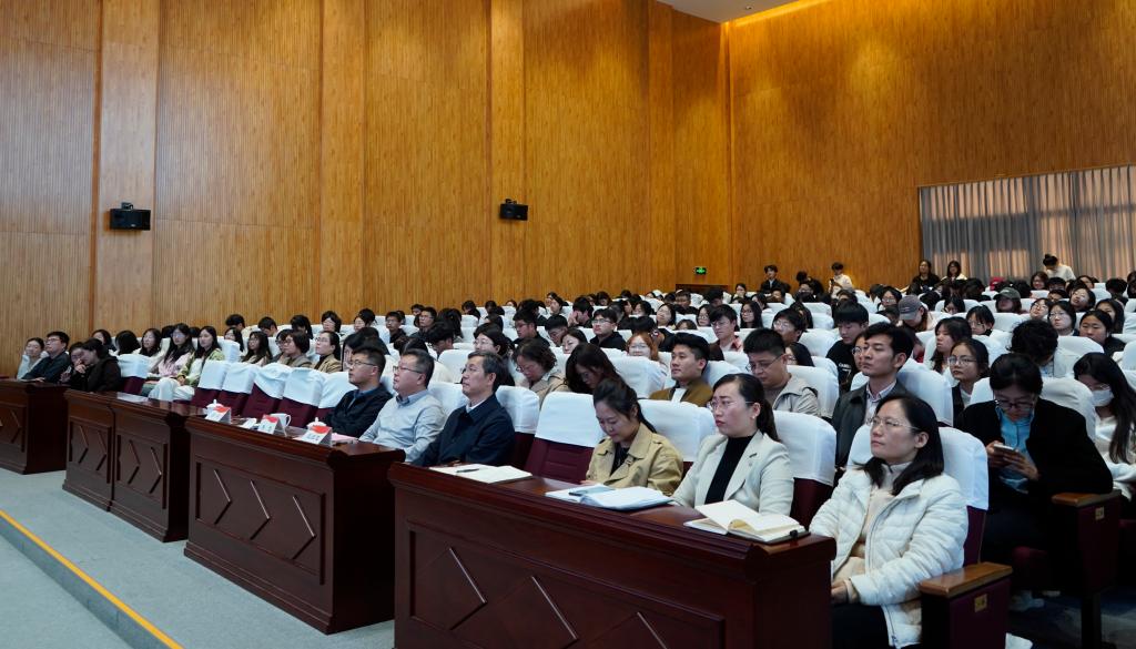 20241024问鼎网中国 2024 年大学生“实践归来话成长”暑期社会实践总结分享会22JPG.jpg
